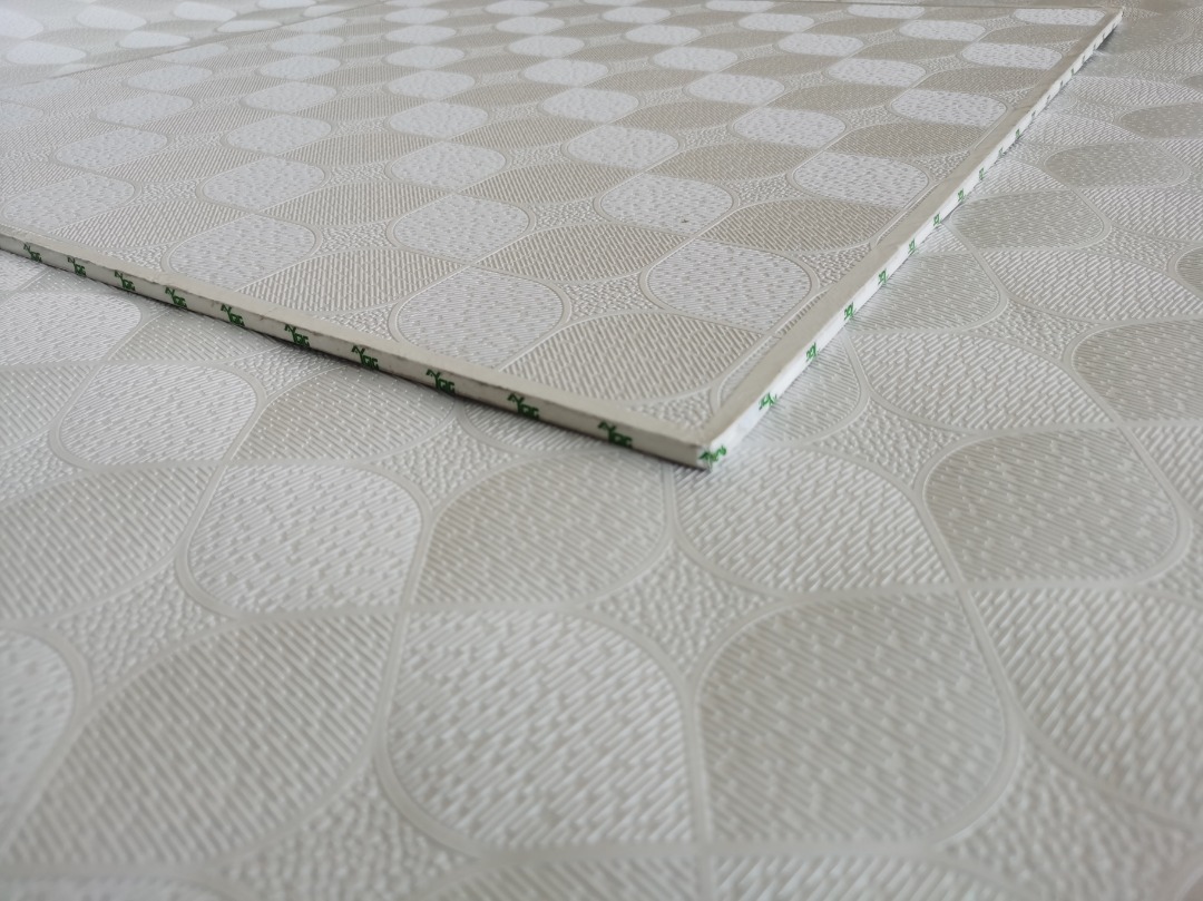 Плита потолочная “XELLMA BIO” 600х600х7 мм Луна